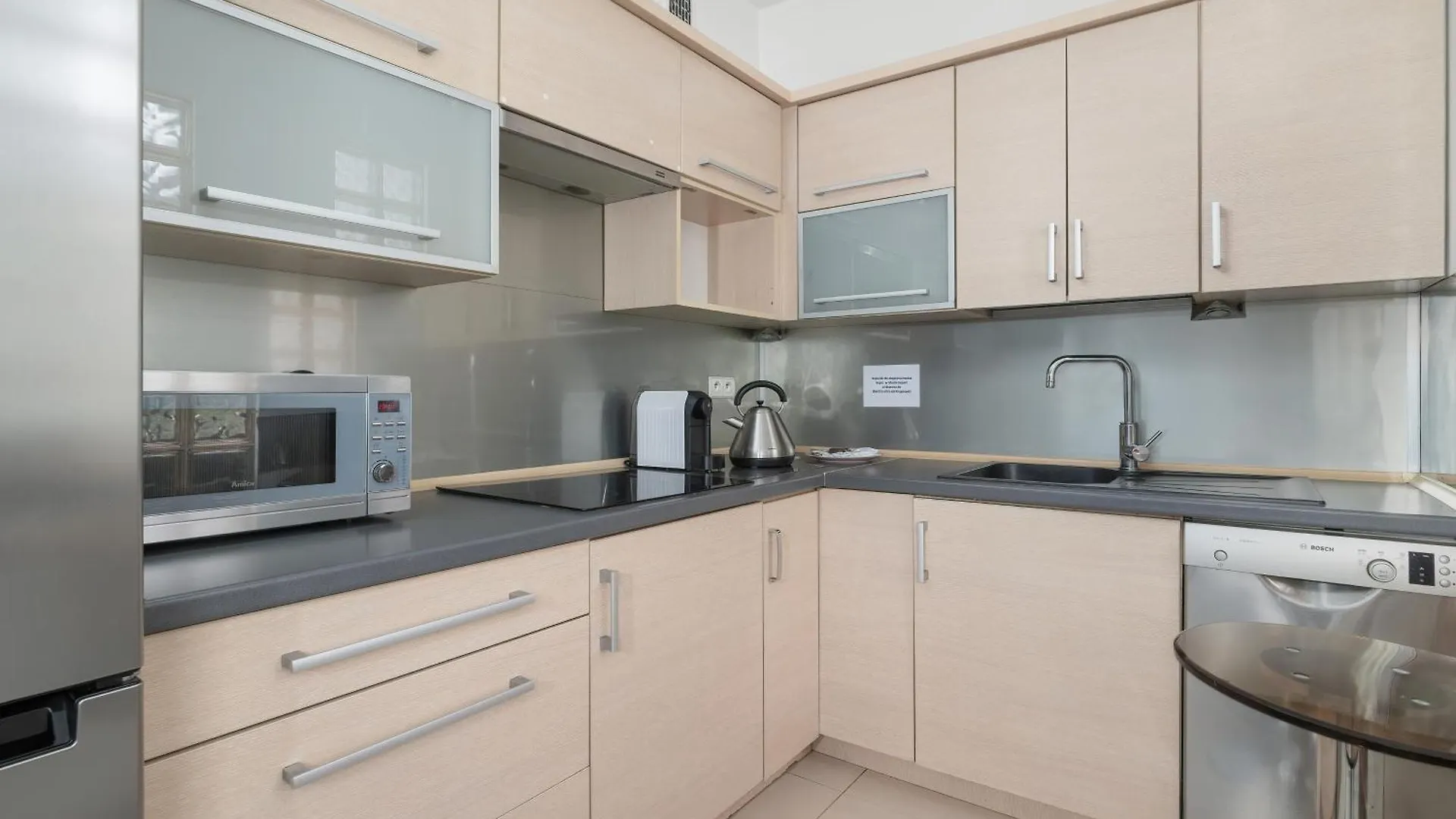 Przestronne Apartamenty W Zakopanem Z Trzema Sypialniami I Parkingiem By Noclegi Renters  Zakopane