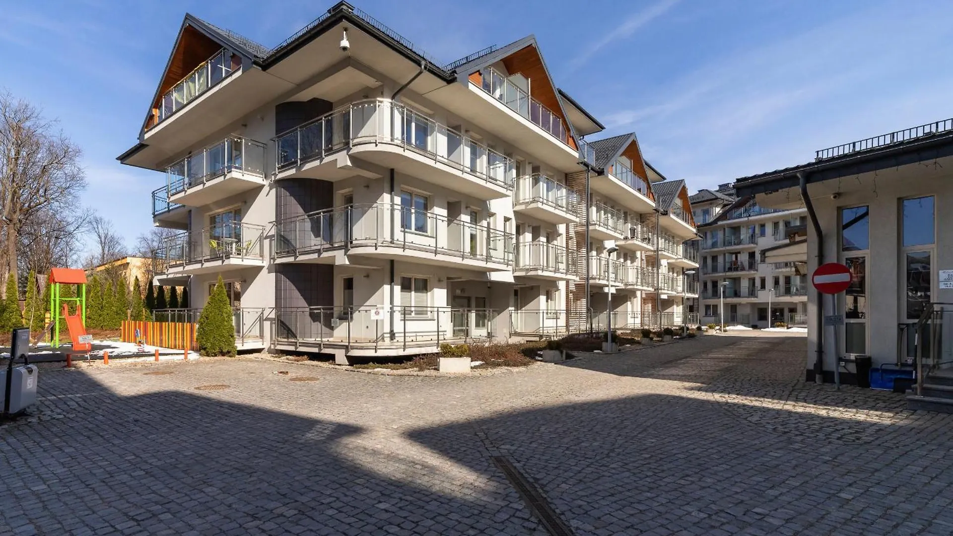 Przestronne Apartamenty W Zakopanem Z Trzema Sypialniami I Parkingiem By Noclegi Renters