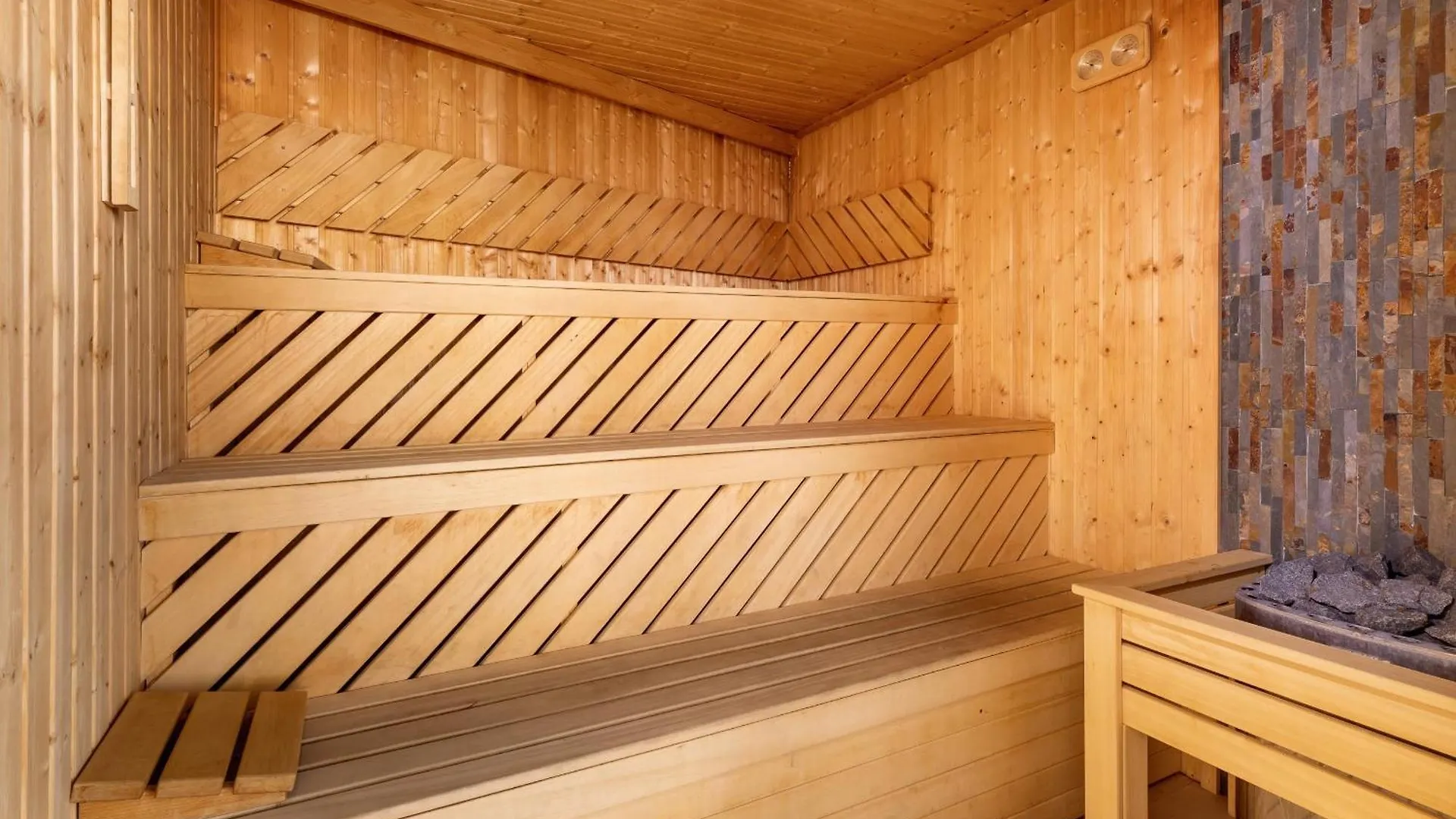 Przestronne Apartamenty W Zakopanem Z Trzema Sypialniami I Parkingiem By Noclegi Renters Polska